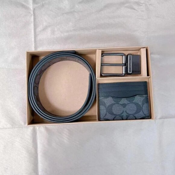 Coach C8278 Boxed Card Case And Belt Gift Set In Colorblock Signature Canvas In - Picture 1 of 4